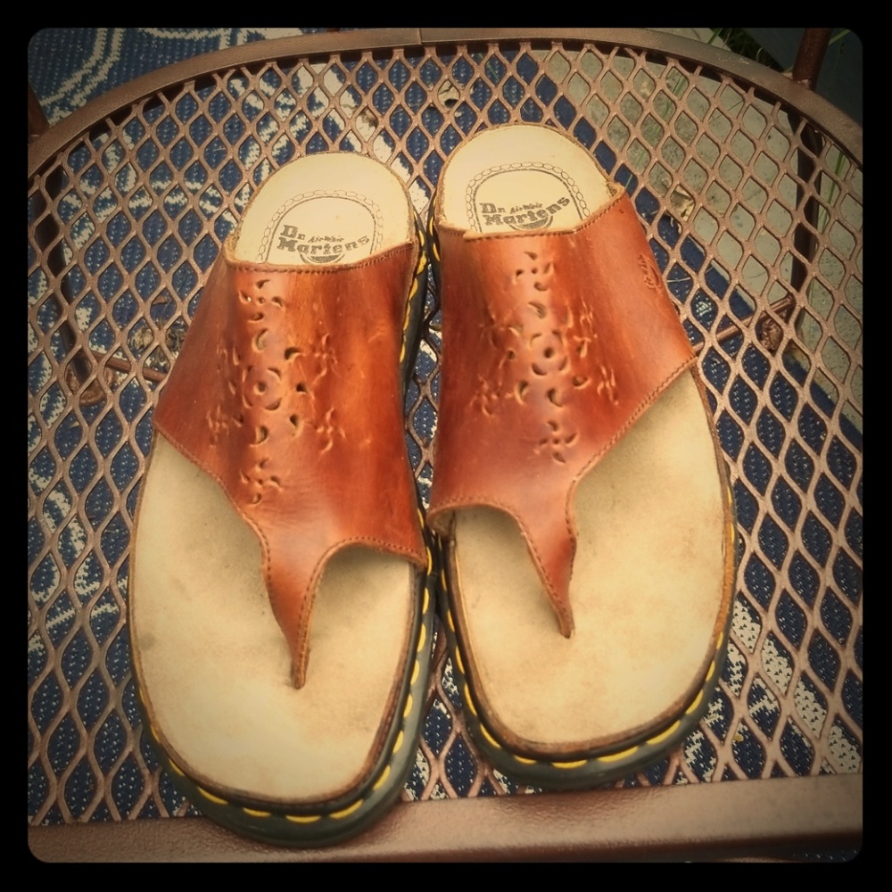 🇬🇧Vintage Dr. Martens Thong Sandals🇬🇧